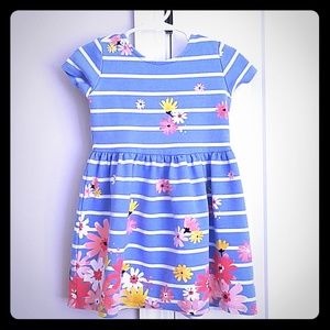 Gymboree 2T flower sleeved dress